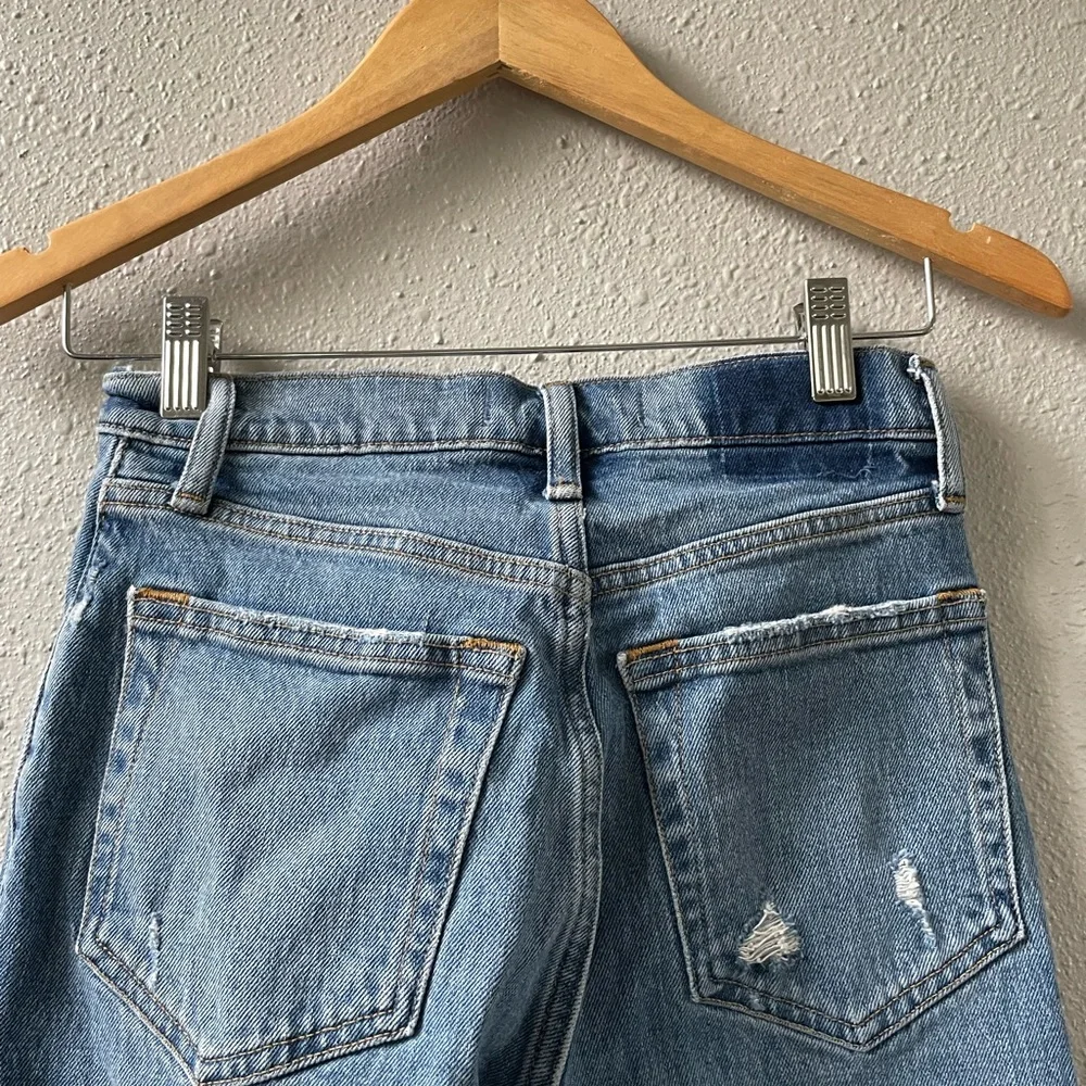 Abercrombie & Fitch 90s Straight Ultra High Rise Jeans | Medium Wash | Size 0/25 - Picture 4 of 6